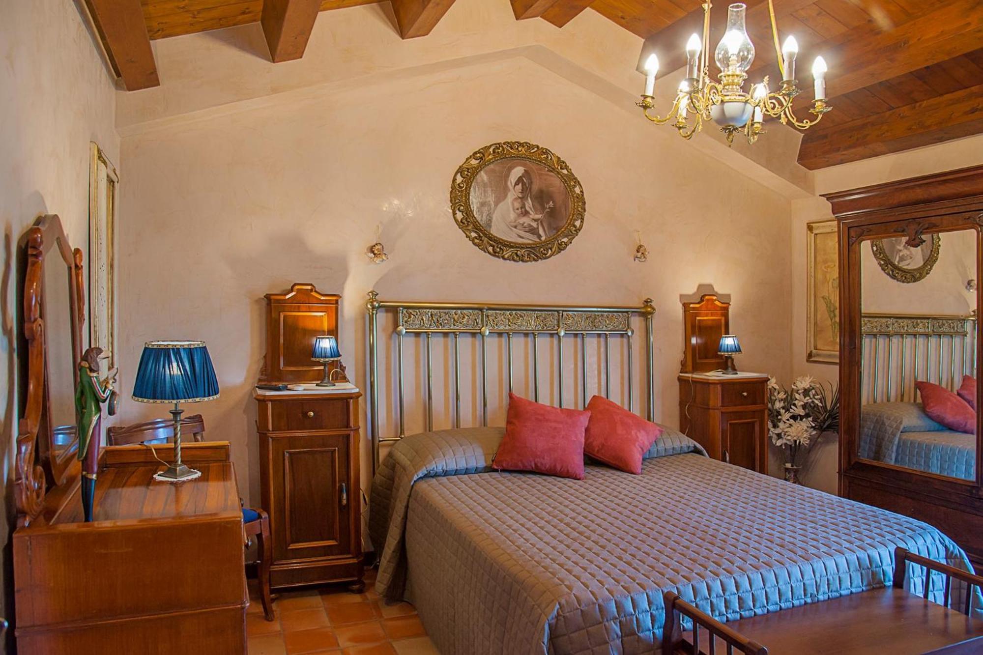 Villarose Castelbuono  Exterior photo