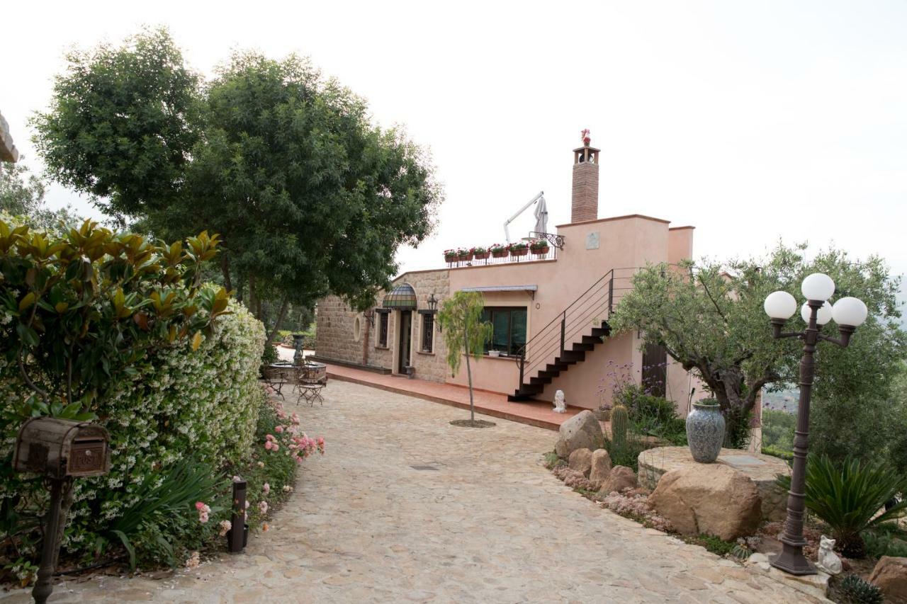 Villarose Castelbuono  Exterior photo