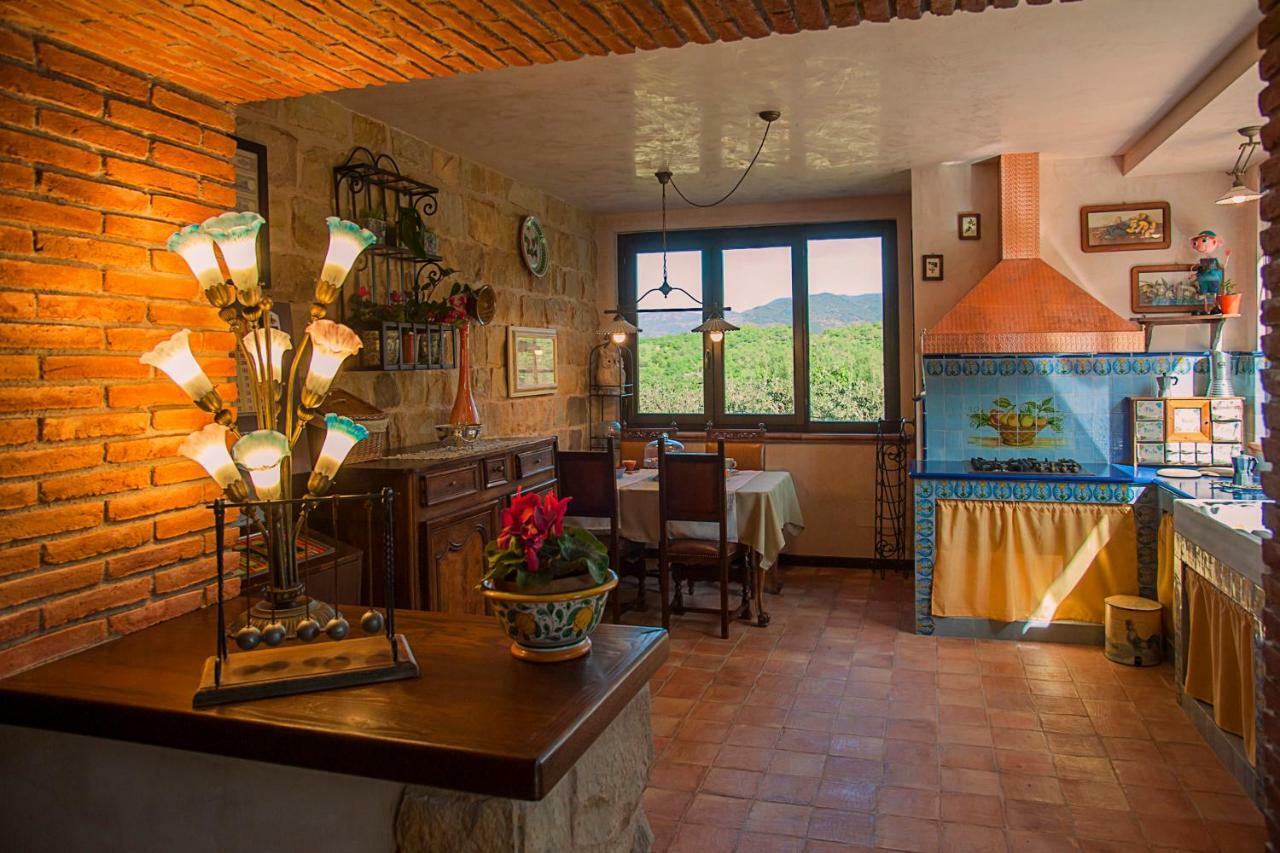 Villarose Castelbuono  Exterior photo